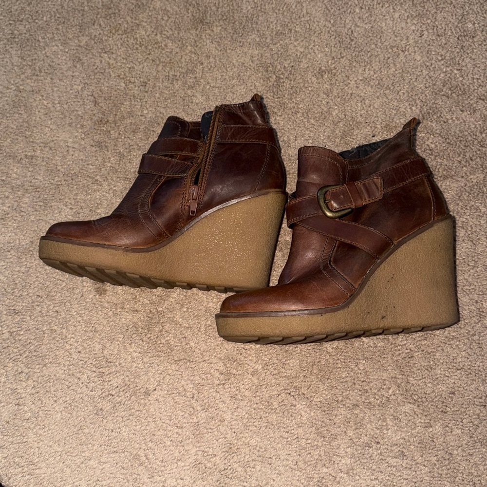 Aldo Lillian wedge shooties - Picture 3 of 9